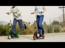 Charger et lire la vidéo dans la visionneuse de la Galerie, Razor A5 Lux Light-Up Scooter (Mix Colors)