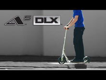 Charger et lire la vidéo dans la visionneuse de la Galerie, Razor A5 DLX Scooter